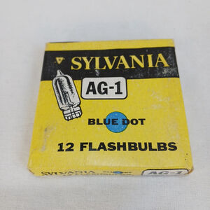 Vintage Sylvania Blue Dot Flashbulbs AG1B 12 Blue